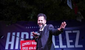 Binler Ateşten Atladı, Gece Müzikle Şenlendi