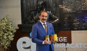 Dünya’nın turşusu İzmir’de kuruldu